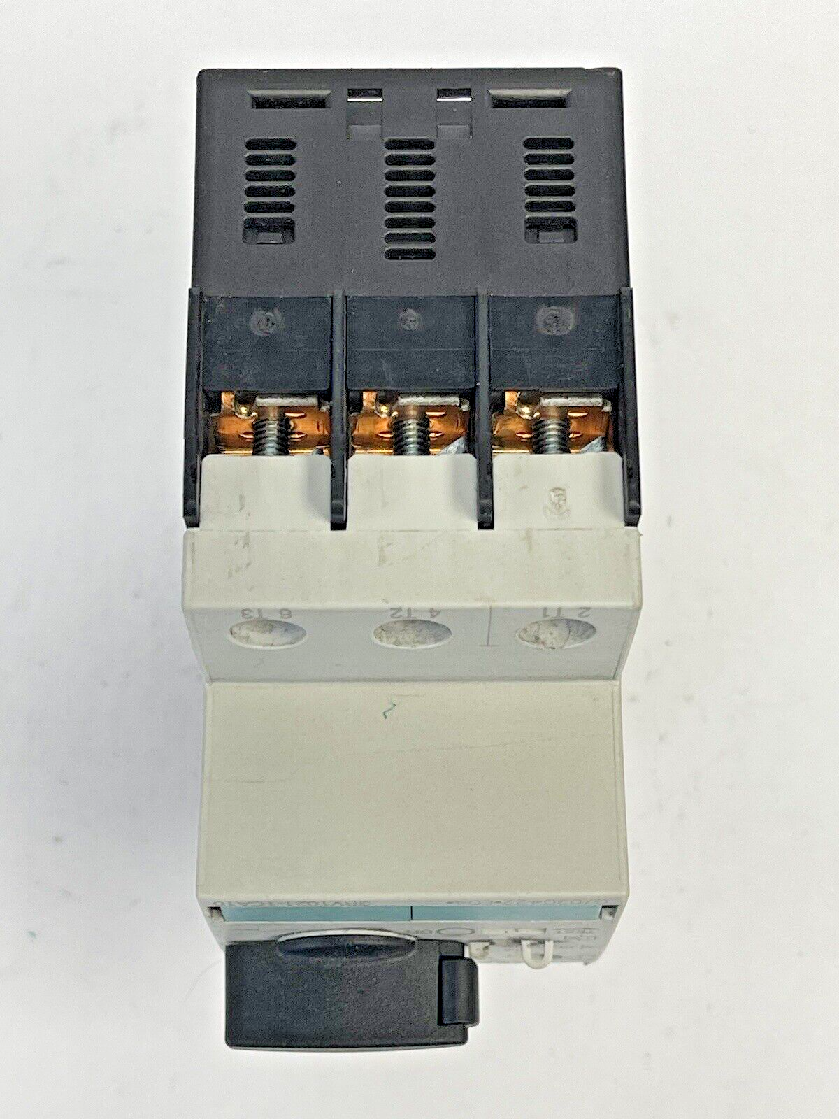 SIEMENS - 3RV1021-1CA10- CIRCUIT BREAKER / MOTOR PROTECTOR