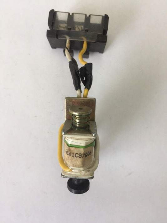 CUTLER HAMMER WESTINGHOUSE 6641C87G06 SHUNT TRIP SNT2T11K