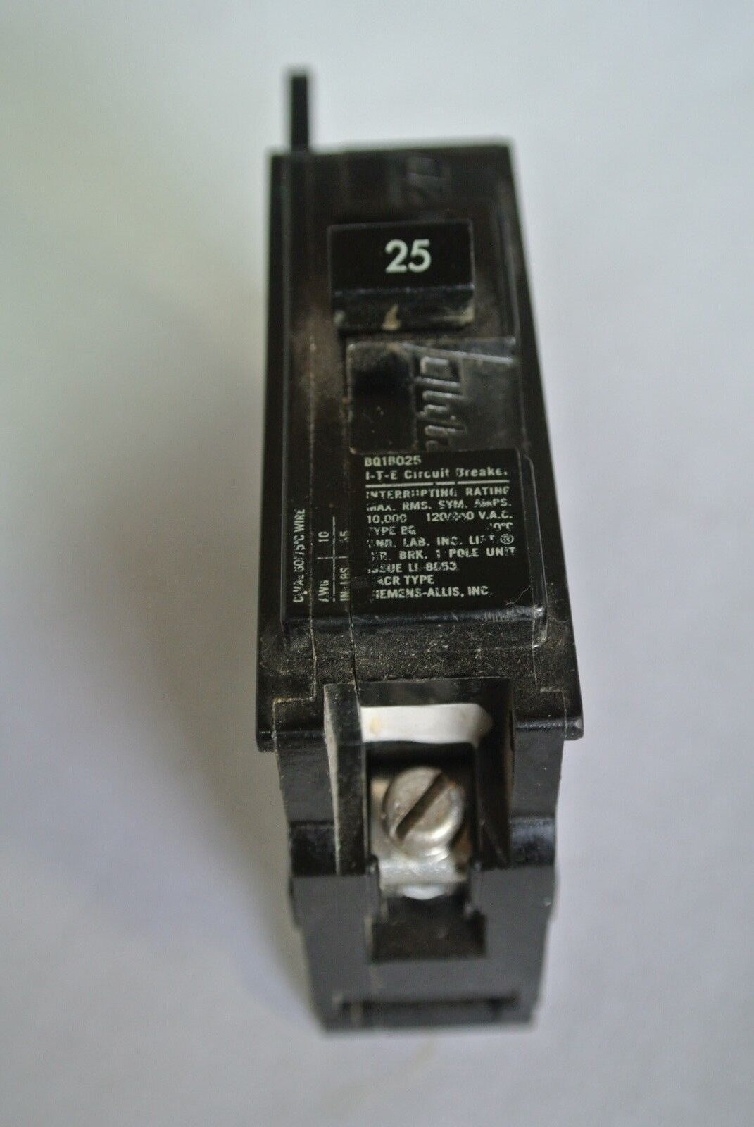 I-T-E / SIEMENS BQ1B025 CIRCUIT BREAKER 25A