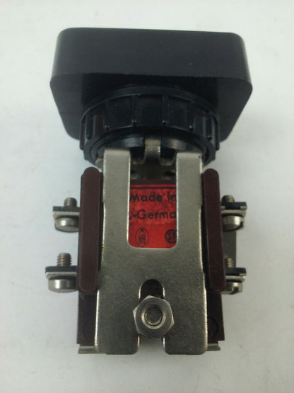 KLOCKNER MOELLER SOND 123-E START STOP PUSH BUTTON SOND 123E 600V (1 IN BOX)