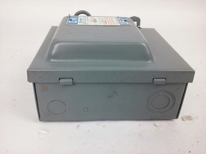 CHALLENGER GD321NF, 30A, 240V, 7 1/2 MAX H.P., TYPE 1 INDOOR, SAFETY SWITCH, NEW