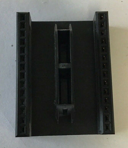 SIEMENS 720 2001-01 PLC MODULE CONNECTOR (LOT OF 4)