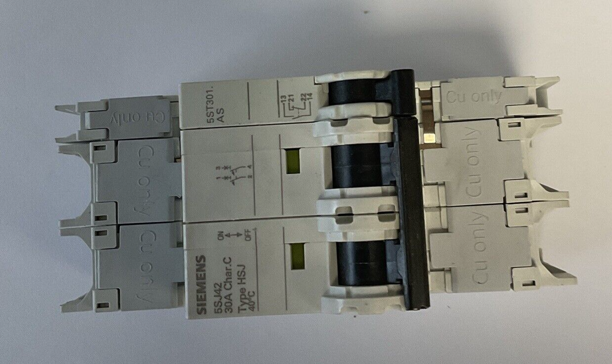 SIEMENS 5J4230-7HG41 CIRCUIT BREAKER 30A AUXILIARY CIRCUIT SWITCH