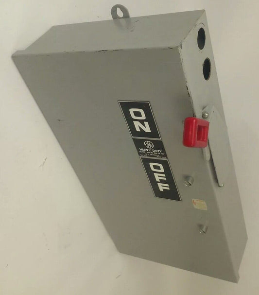 GE THN3363J NON-FUSIBLE SAFETY SWITCH 3PH 100A 600V 100HP TYPE 1/12 ENCLOSURE