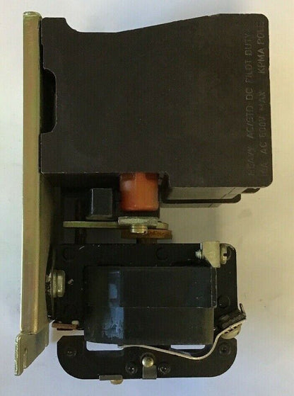 SYLVANIA 5UU3-76 PMA  A.C.RELAY 6 CONT. 120V 60HZ 3N.O./33N.C. 600VAC
