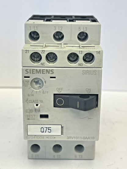 SIEMENS - 3RV1011-0AA10 & 3RV1901-1E-CIRCUIT BREAKER W/ SWITCH TRANSVERSE