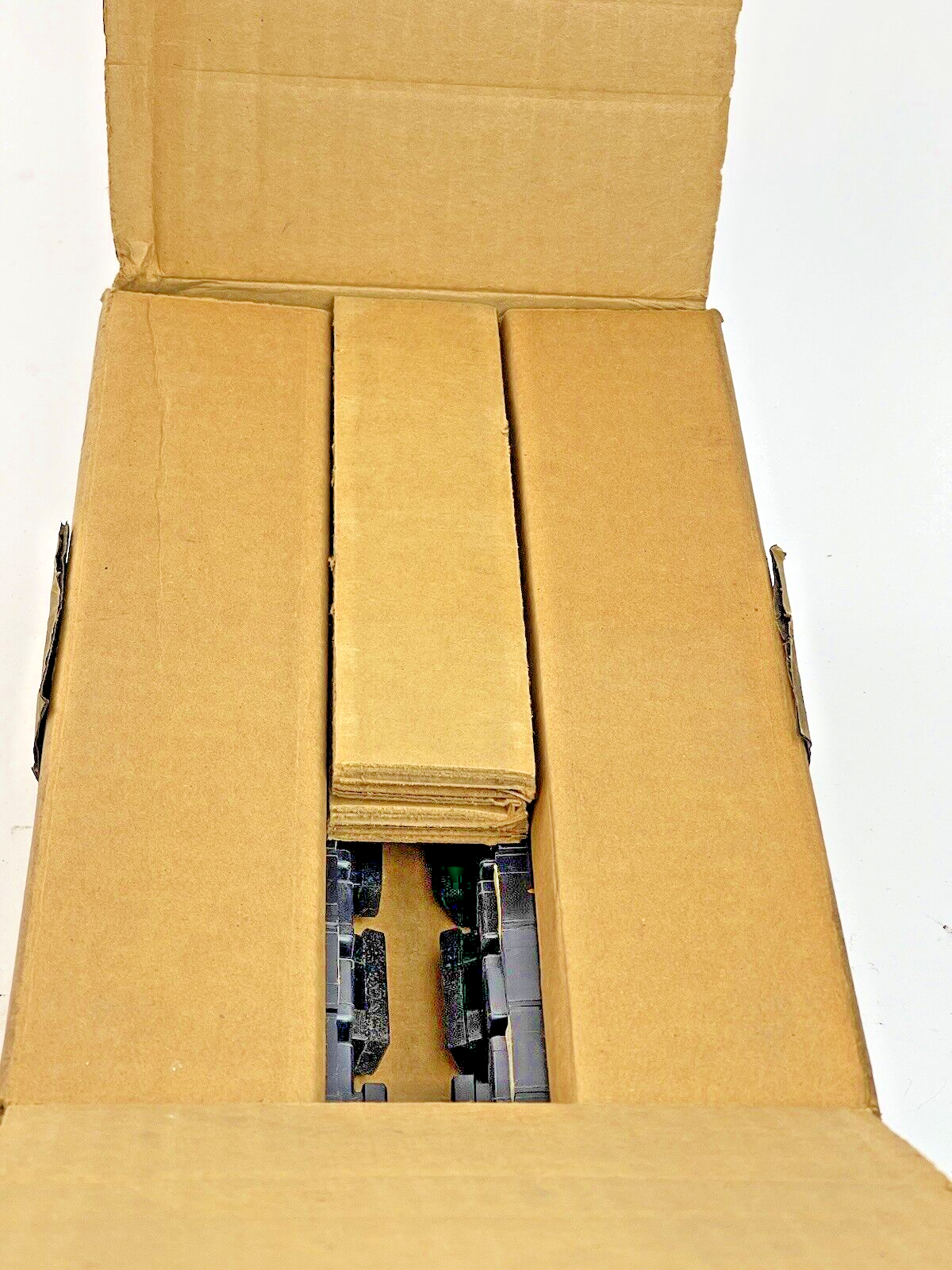 WESTINGHOUSE **BOX OF 12** - QPHW2020 - 20A/2 POLE/240 VAC/QUICKLAG/TYPE P - NEW