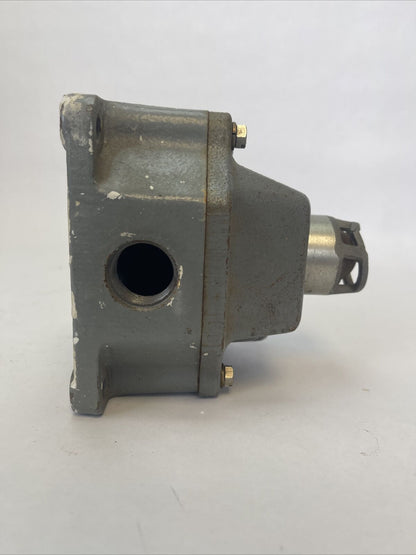 SQUARE D CLASS 9001 TYPE GR-128 SER A EXPLOSION PROOF CONTROL STATION LAMP 120V