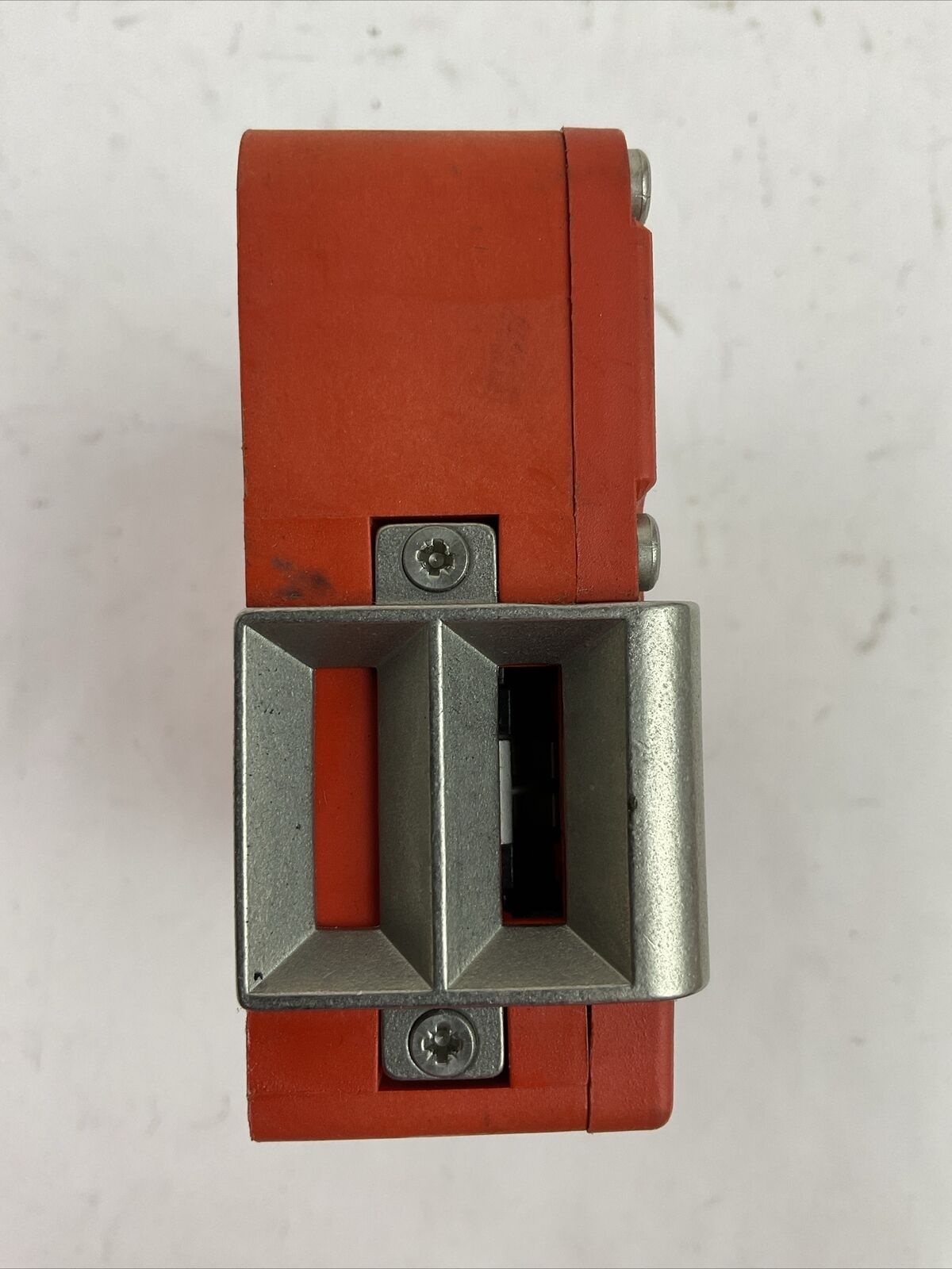 ALLEN BRADLEY 440G-T27177 E GUARD MASTER SAFETY INTERLOCK SWITCH 24V TLS2-GD2