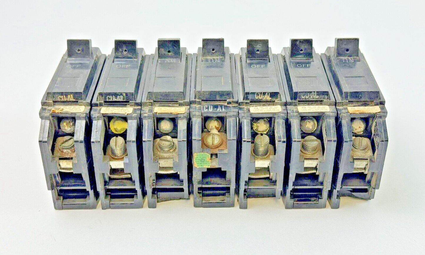 GE *LOT OF 7* - TQC1115 - CIRCUIT BREAKERS - 1 POLE/15A/240VAC/TYPE TQC