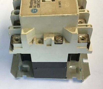 WESTINGHOUSE AC LIGHTING CONTACTOR A202K1EA MODEL J 6710C54G34