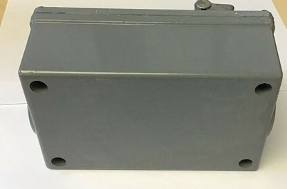 WESTINGHOUSE TYPE OT-1 CLASS 15-022 PUSHBUTTON STATION 600VAC/DC