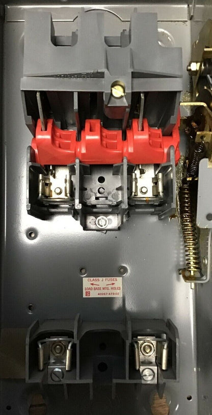 SQUARE D H261 SER. D2 SAFETY SWITCH 600VAC/DC 30AMP FUSIBLE 15HP