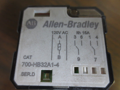 ALLEN-BRADLEY 700-HB32A1-4 Ser. D RELAY + 700-HN154 SOCKET / BASE