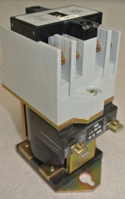 SQUARE D 8501XD020 TYPE X CONTROL RELAY / 115/125V COIL / 8-POLE / NEW SURPLUS