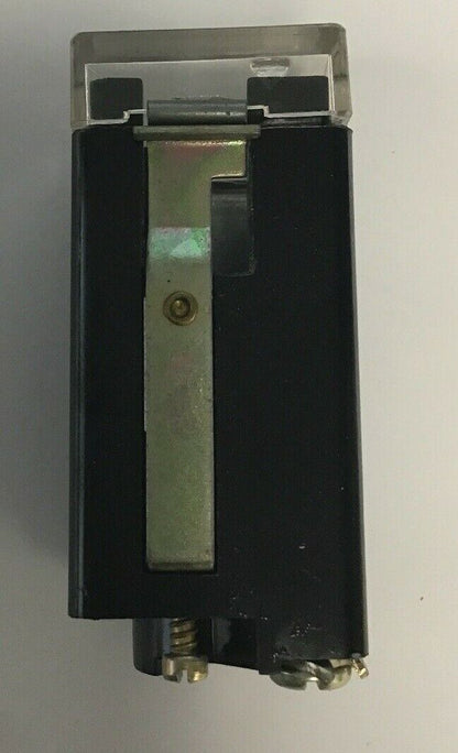 GE CR103C2102 SQUARE INDICATING LIGHT CLEAR LENS 125VAC/DC