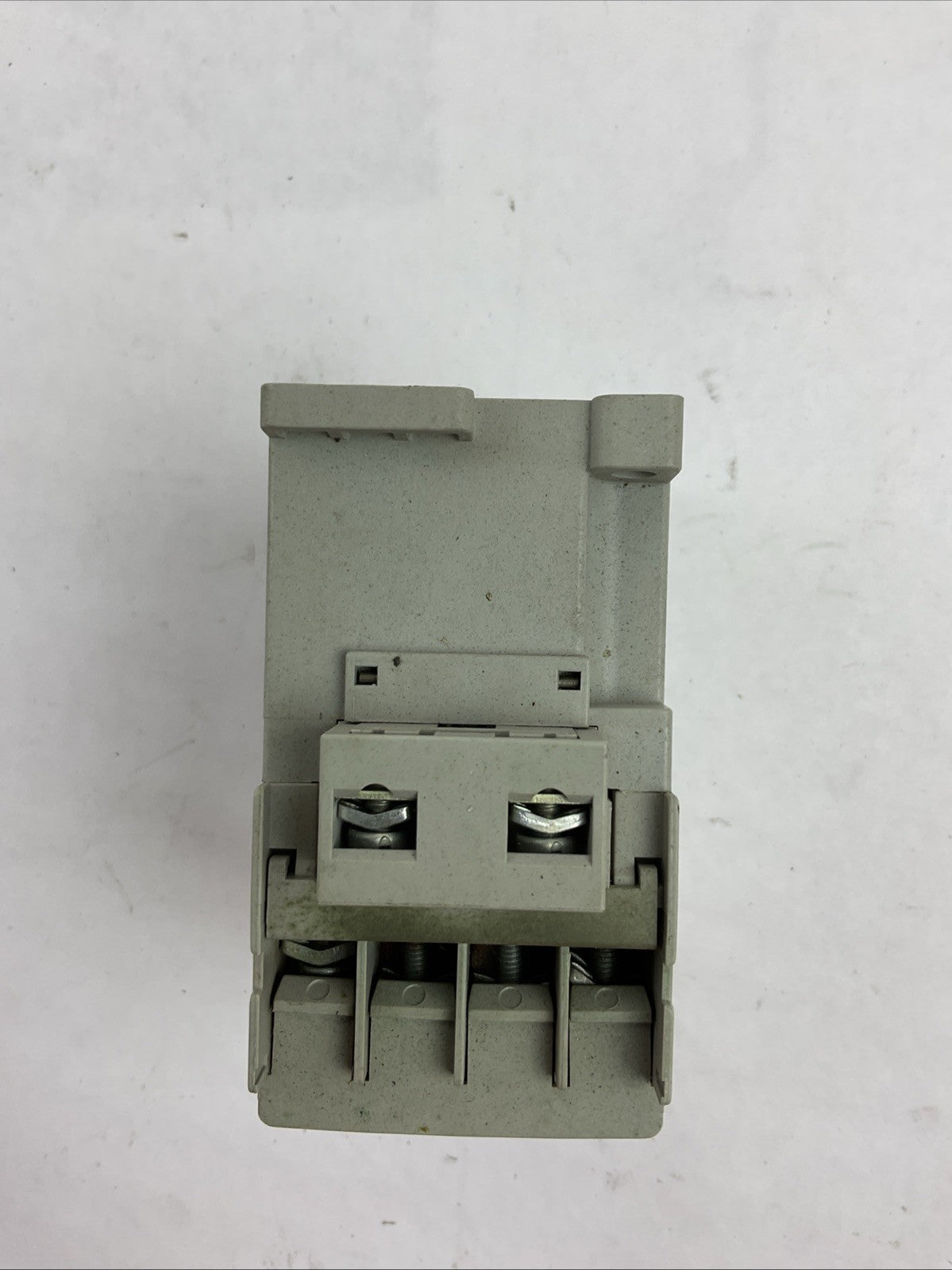 ALLEN BRADLEY 100-C23*10 SER C CONTACTOR 600VAC 30A 3PH 15HP COIL 110V 50/60HZ