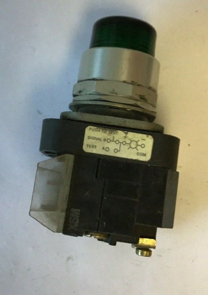 ALLEN-BRADLEY 800T-QT24  SER. T GREEN PUSHBUTTON SWITCH 24VAC/DC #757 LAMP