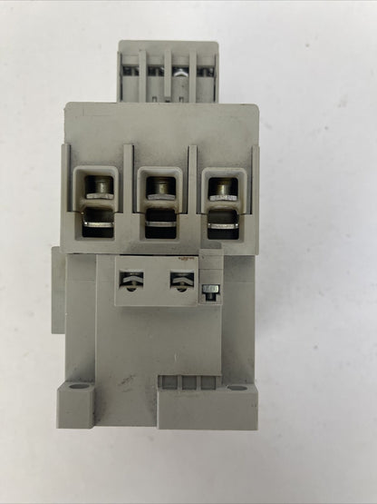 ALLEN BRADLEY 100-C85D*00 SER A CONTACTOR 600VAC 100A COIL 24VDC 60HP 100-F