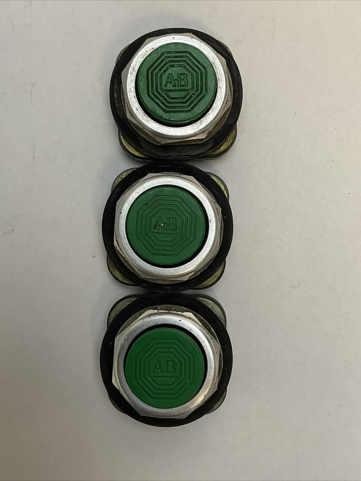 ALLEN BRADLEY 800T-B SER T GREEN PUSH BUTTON TYPE 4, 13 (LOT OF 3)