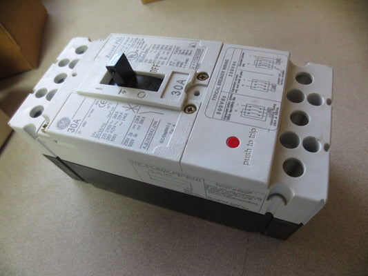GE FCS36TE030R1 RECORD PLUS CIRCUIT BREAKER 30A, 480VAC, 3-POLE - NEW SURPLUS