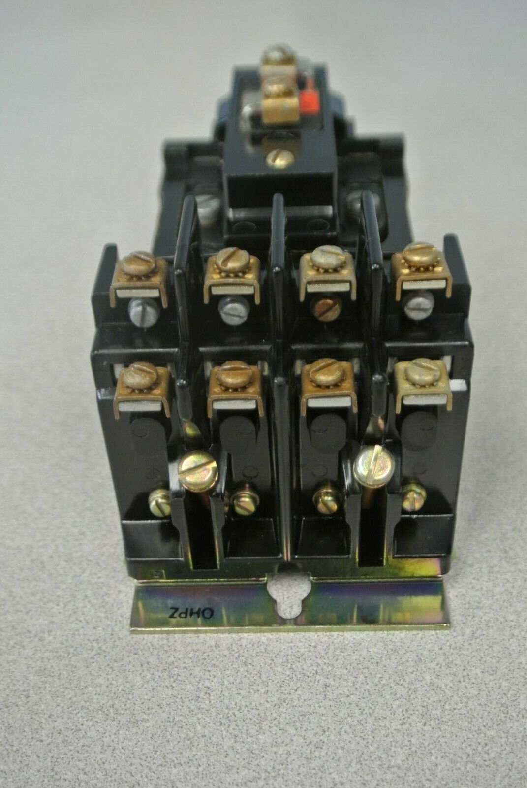 ALLEN-BRADLEY 700-BR400A1 / TYPE BR AC CONTROL RELAY / 4 NO / 120V / NEW SURPLUS