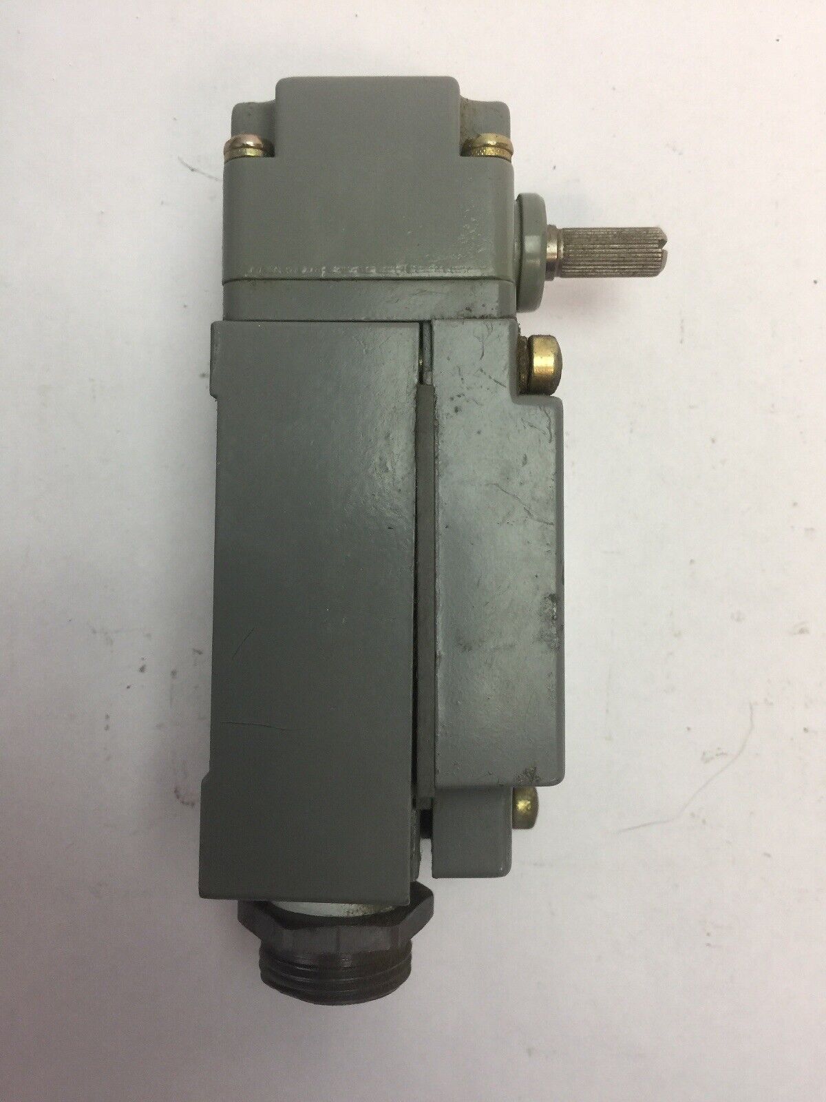 CUTLER HAMMER E50SA LIMIT SWITCH SER A2 E50DR1 OPERATING HEAD E50RAP5 RECEPTACLE