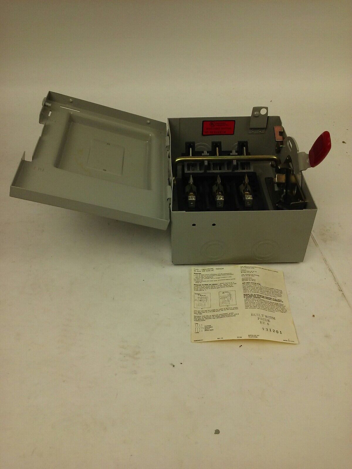 WESTINGHOUSE HUN321 SAFETY SWITCH INDOOR, 30A, 3P, 240V, NON FUSIBLE, NEMA 1