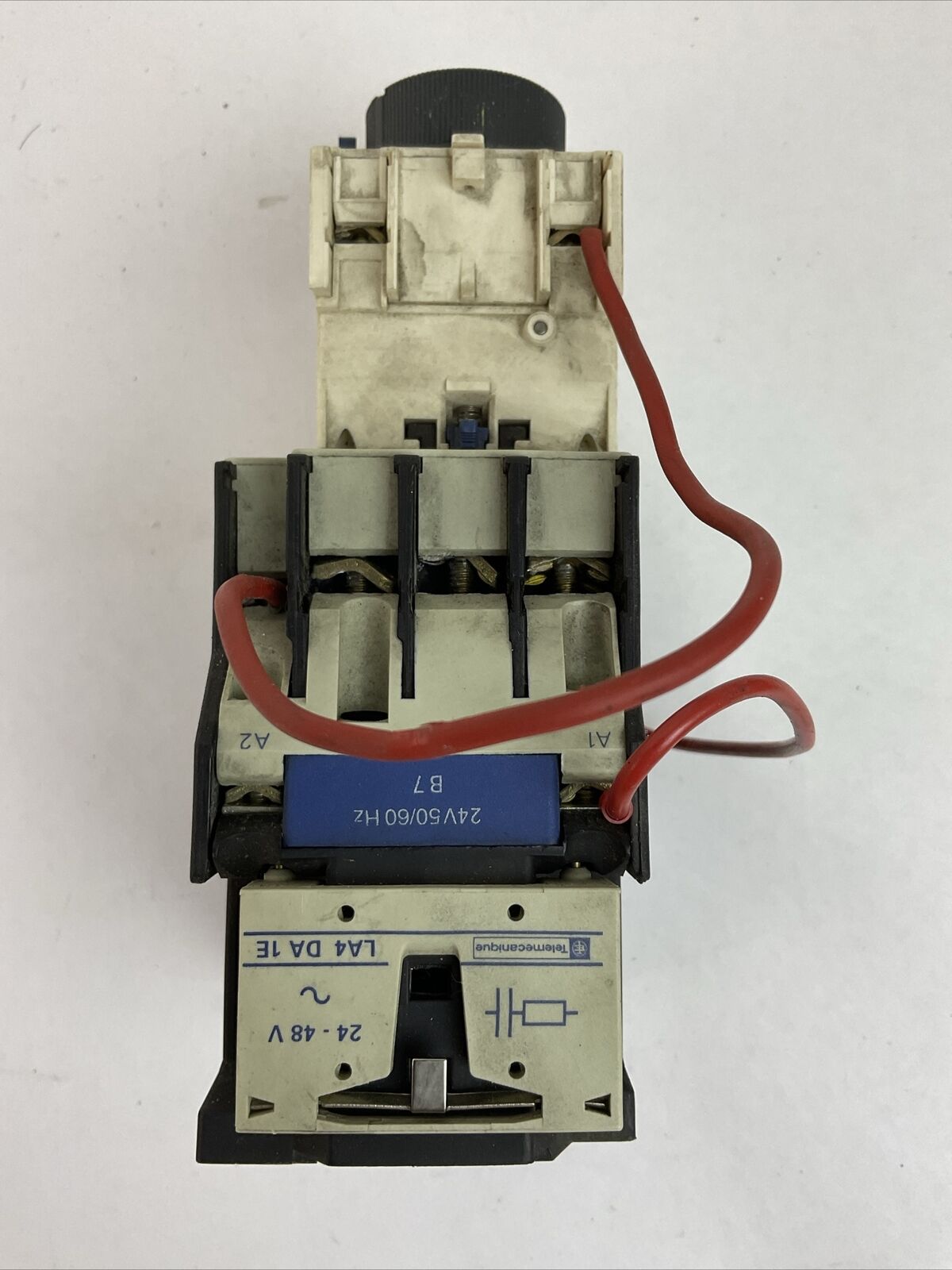 TELEMACANIQUE LC1D3210 CONTACTOR 24V 50/60HZ COIL LA2DS2 CONTACT BLOCK