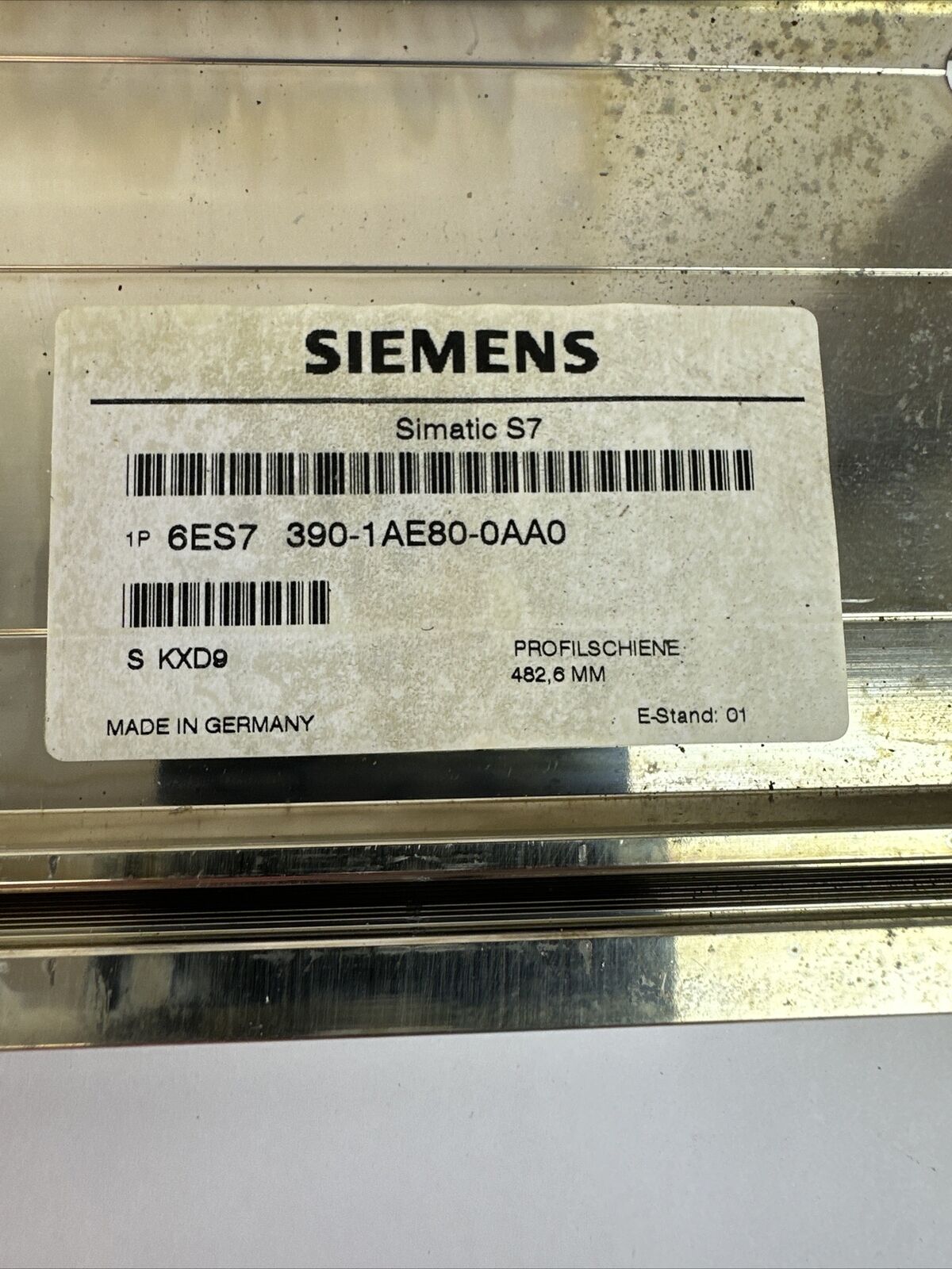 SIEMENS 1P 6ES7 390-1AE80-0AA0 SIMATIC S7 DIN MOUNTING RAIL 482,6MM