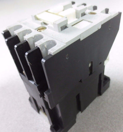 ALLEN-BRADLEY 700-P220A1, Ser. C - RELAY
