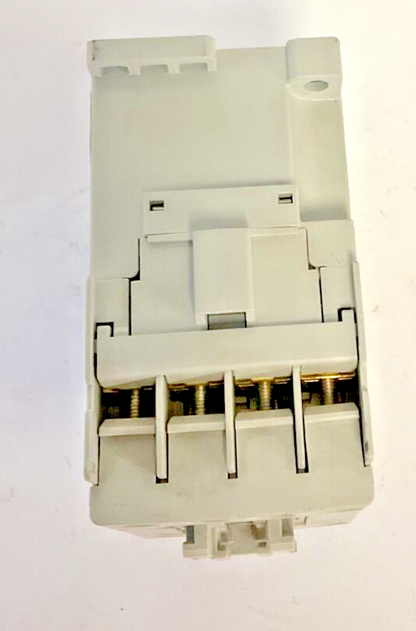 ALLEN BRADLEY 100-C09E*01 CONTACTOR RELAY 24VDC SER.A ***LOTOF3***