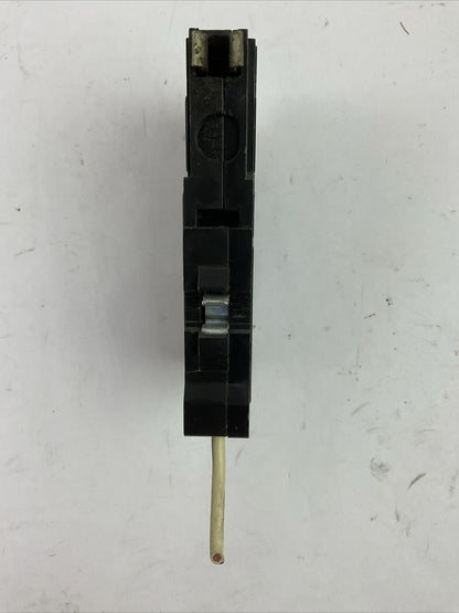 SQUARE D QO120GFI GROUND FAULT CIRCUIT BREAKER 1POLE 20AMP 120VAC