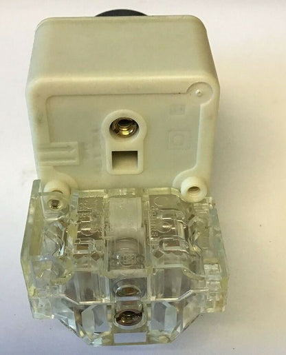 SQUARE D 9001 SKT1Y31 PUSHBUTTON / PILOT LIGHT 120VAC