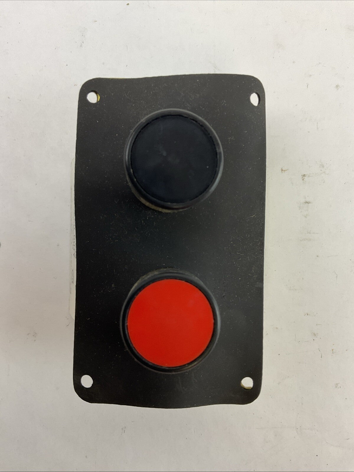 SQUARE D CLASS 9001 TYPE B43 SER B STANDARD DUTY 600V PUSH BUTTON