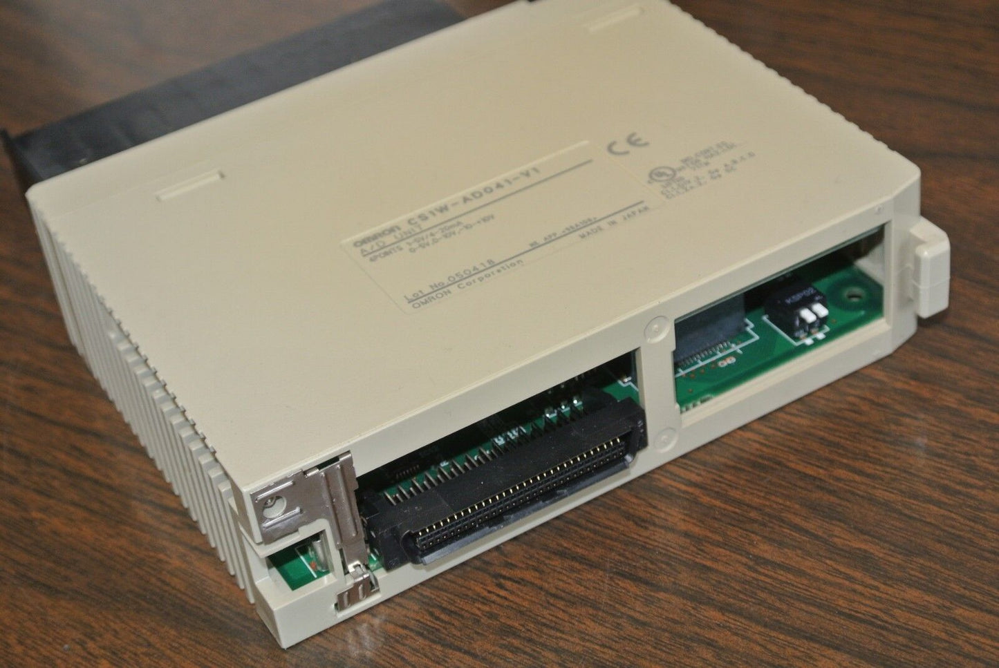 OMRON CS1W-AD041-V1 A/D UNIT - PLC ANALOG I/O MODULE - 4PT, MISSING CLEAR COVER