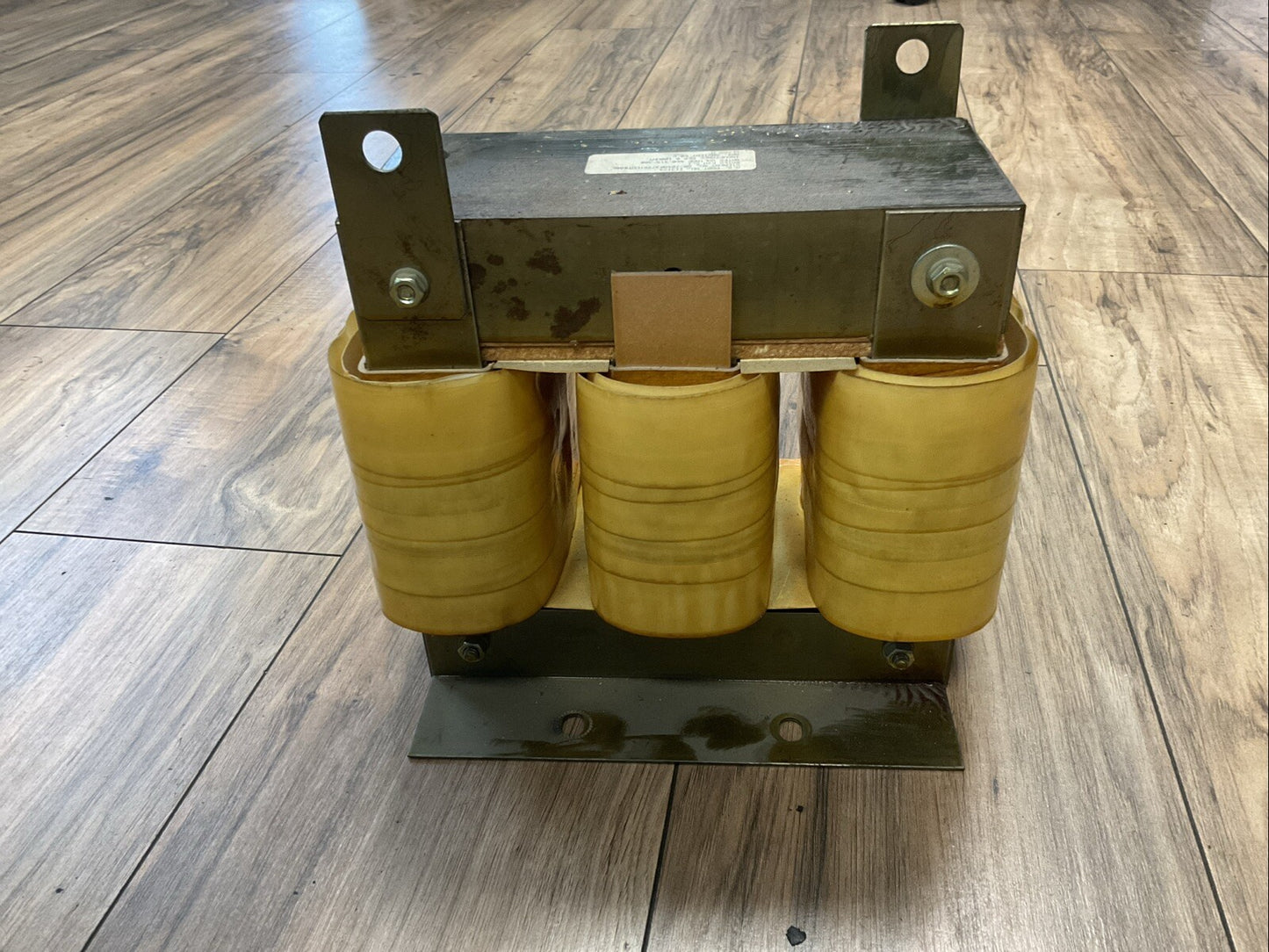 SIEMENS SM-704A (3/95) 5.1KVA 460-415-380 RATED VOLTAGE TRANSFORMER