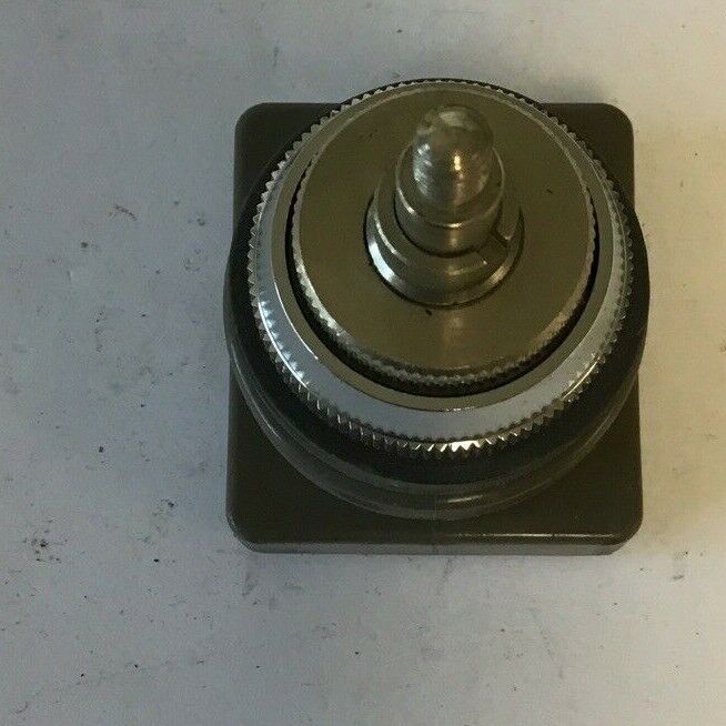 IDEC ATS2100 PUSH BUTTON W/O RED CAP***LOTOF11***