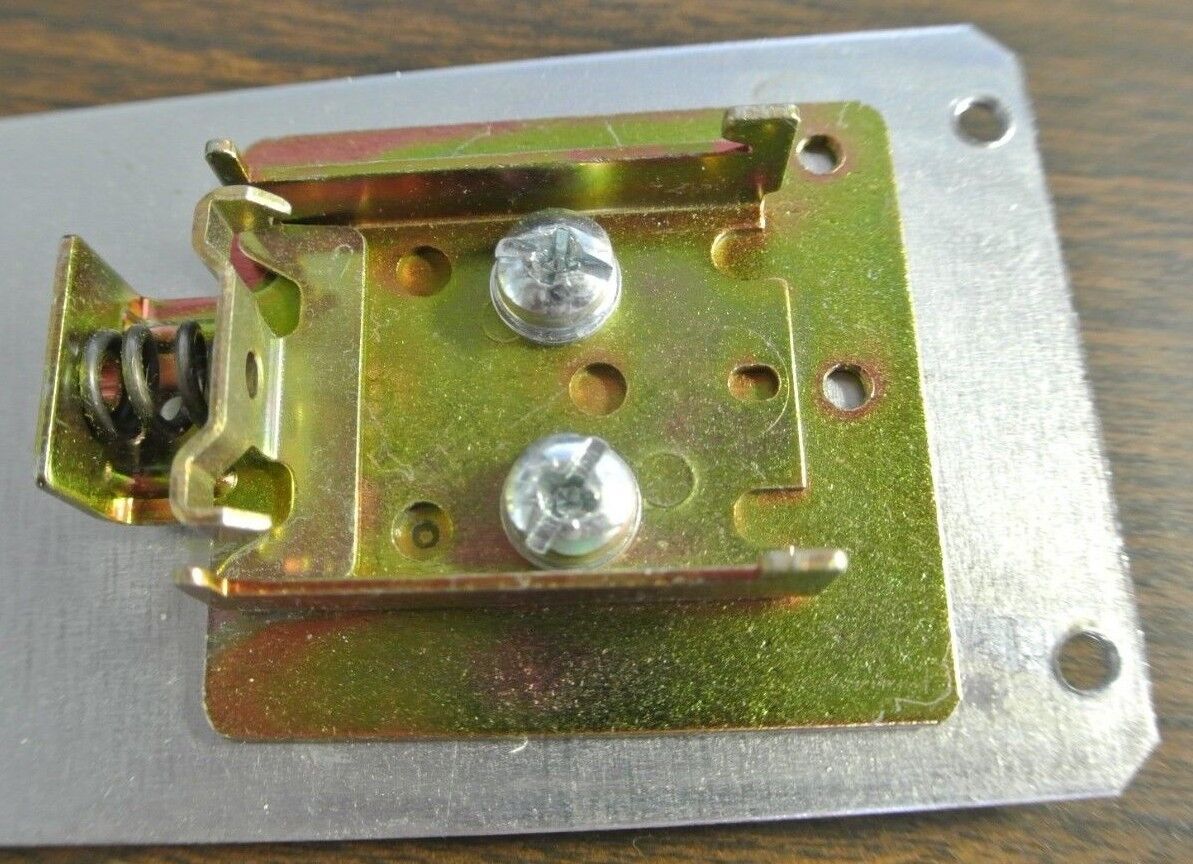 WESTINGHOUSE 1A96677G01 / WDIN SIZE 1/2 ADAPTER KIT 35mm DIN RAIL - NEW SURPLUS