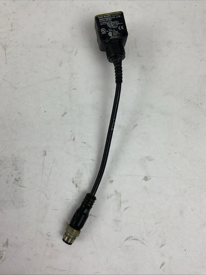 ALLEN BRADLEY 42EF-P2MPB-F4 SER B POLORIZED RETROREFLECTIVE SENSOR