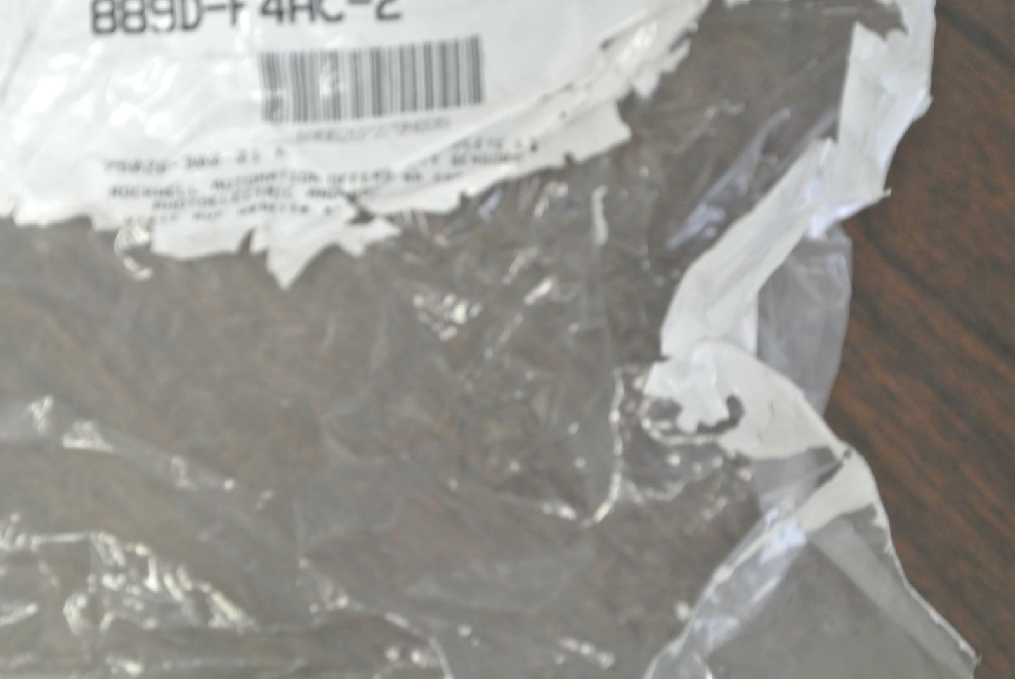 ALLEN-BRADLEY 889D-F4AC-2 QD CORDSET 4-PIN DC MICRO STRAIGHT / 2M - NEW SURPLUS