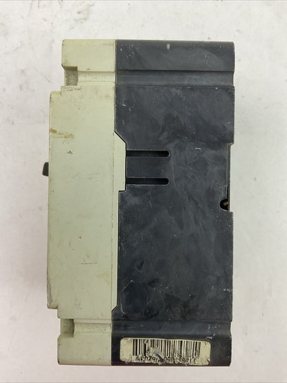 CHALLENGER CE3015 15AMP 480VAC 250VDC 3P MOLDED CASE CIRCUIT BREAKER 6626C03G03