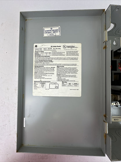 GE TG4322 FUSIBLE SAFETY SWITCH MOD 8 60A 240VAC 3PH 15HP 250VDC 10HP 3P TYPE 1