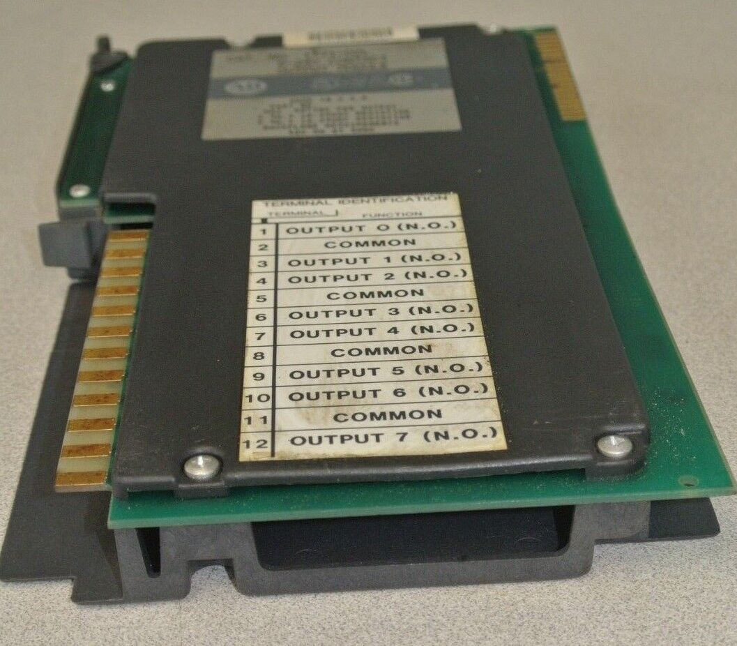 ALLEN-BRADLEY 1771-0ZL / 0-24V CONTACT OUTPUT MODULE
