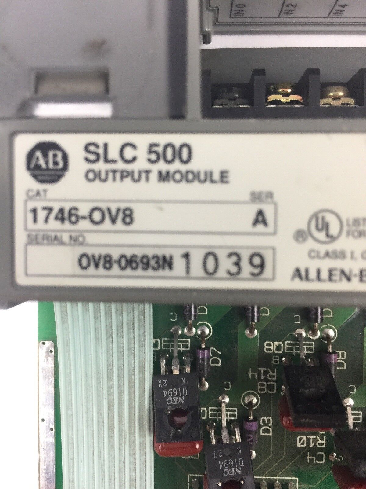ALLEN BRADLEY 1746-0V8 OUTPUT MODULE SLC 500 SER A 10-50VDC 1.0AMP