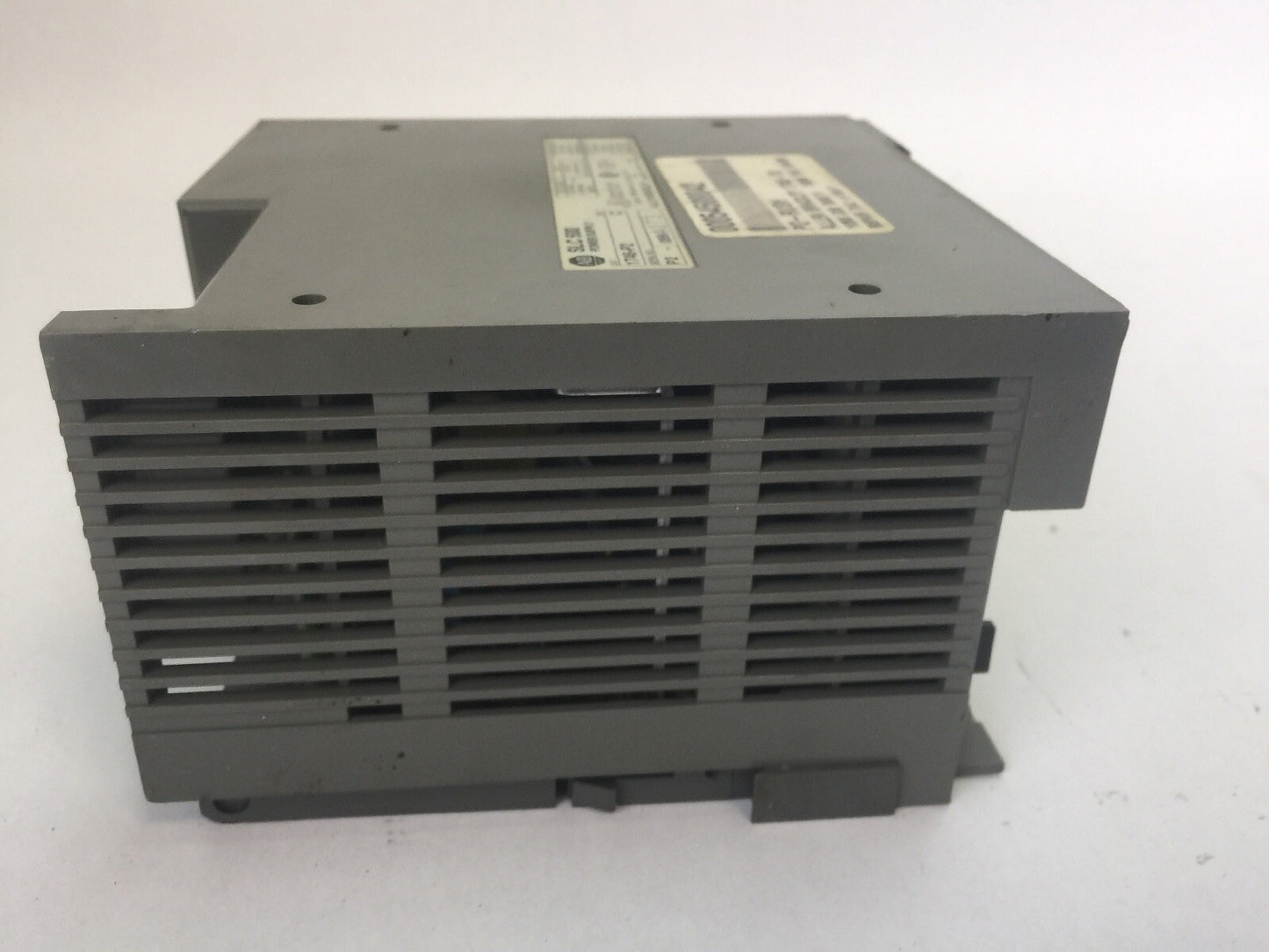 ALLEN BRADLEY 1746-P2 POWER SUPPLY OUTPUT 5A@5VDC 0.96A@24VDC SER C