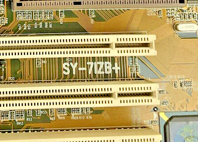 SOYO SY-71B+ MOTHERBOARD