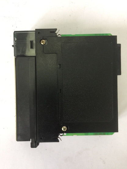 ALLEN BRADLEY 1756-0B32 DC OUTPUT SER A  REV K01 DC OUT 32PT 24VDC