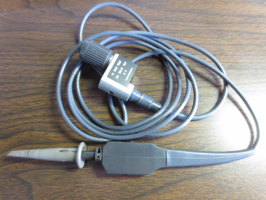 TEKTRONIX P6062B PROBE 1x 1M OHM 105pF - 10x 10M OHM 14pF x 6-Ft - SWITCHABLE