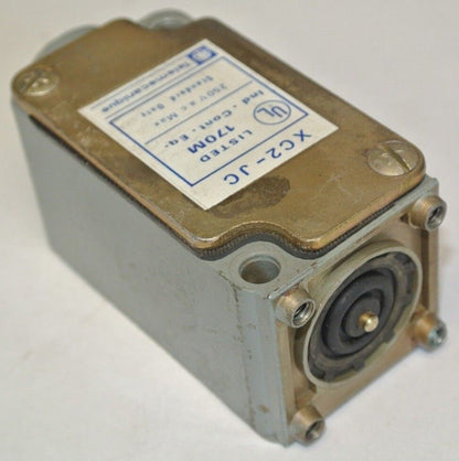 TELEMECANIQUE XC2-JC LIMIT SWITCH - NEW SURPLUS